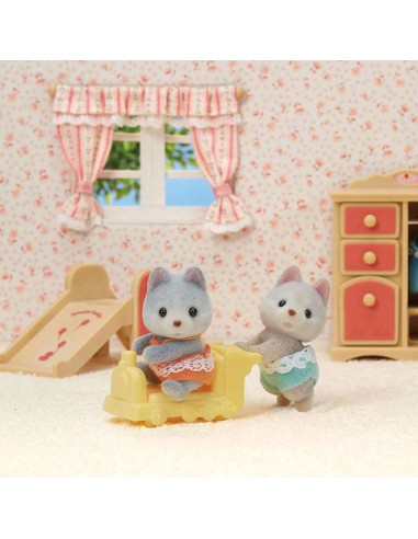 SF5638-MG,Figurine Sylvanian Families-Gemenii Catelusi Husky