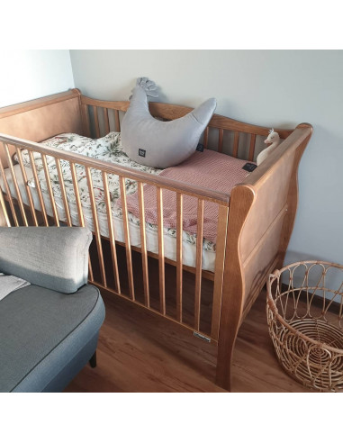 Patut din lemn masiv, pentru bebe Noble Vintage cu Saltea cocos