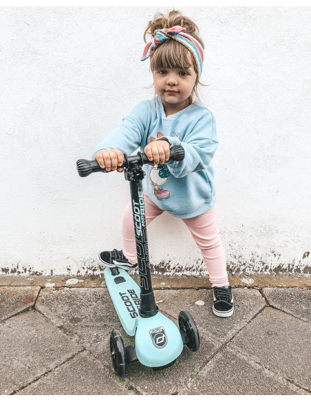 Trotineta copii pliabila cu roti luminoase Scoot & Ride Trotineta copii pliabila cu roti luminoase Scoot & Ride
