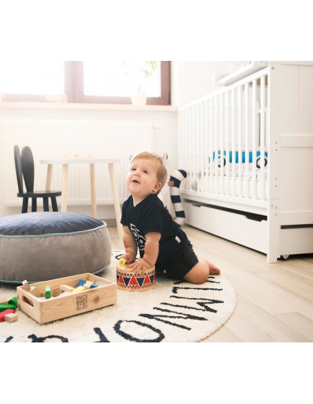 Patut din lemn masiv, transformabil pentru bebe si junior
