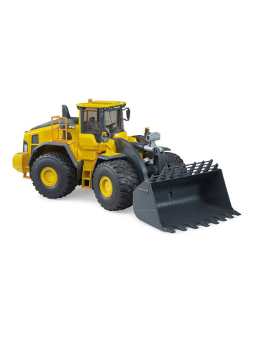 BR02458,Bruder incarcator pe roti Volvo L260h