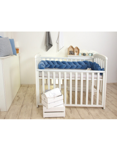 Protectie laterala patut bebe, Bumper impletit, Inchidere
