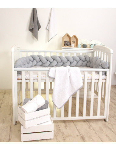 Protectie laterala patut bebe, Bumper impletit, Inchidere