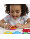 G2324,Play Doh Disney Jr Clubul Lui Mickey Mouse Set Modeleaza O Poveste