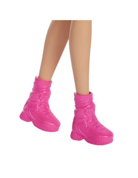 MTJJV59,Barbie Family And Friends Set Papusa Barbie Malibu Si Accesorii Aventuri In Aer Liber