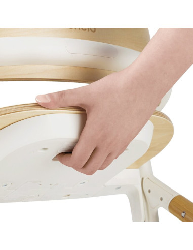 BN-LO-CELIA_WHITE_NATURAL_WOOD,Scaun de masa multifunctional Celia, Lionelo, Din lemn de fag, 6 luni- adult, Reglabil pe inaltim