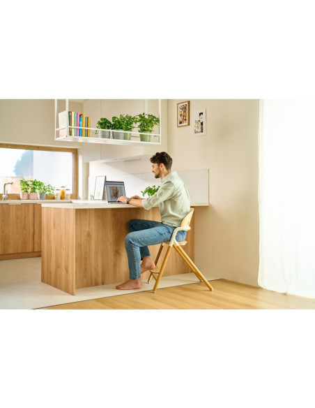 BN-LO-CELIA_WHITE_NATURAL_WOOD,Scaun de masa multifunctional Celia, Lionelo, Din lemn de fag, 6 luni- adult, Reglabil pe inaltim