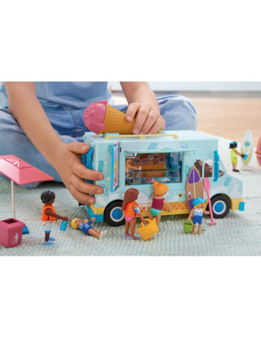 PM71904,Playmobil - Jucarie de rol Stand de inghetata si magazin cu articole de surf