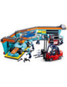 M38-B0765,Set de constructie Racing Team, 555 piese, Echipa de piloti la Pit stop - Sluban