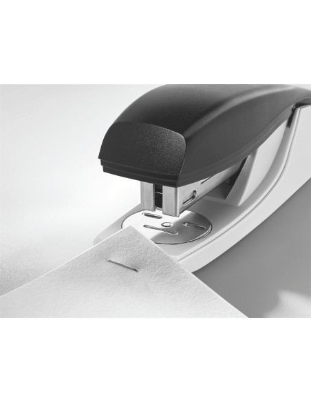 LZ55010095,Capsator 25 coli 24/6 model 5501 negru Leitz