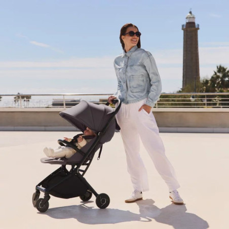 BN-LO-SIA_FLEX_BEIGE_SAND,Carucior 2 in 1, Lionelo, Sia Flex, 7.6 kg, Include landou pliabil pe cadru, Ultracompact, Pliere rapi