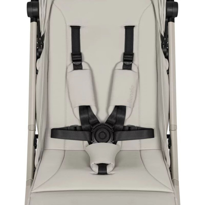 BN-LO-CLOE_PLUS_BEIGE_SAND,Carucior sport, Lionelo, Cloe Plus, Cu accesorii, Cadru din aluminiu, Pana la 22 kg, Usor, Pliere com