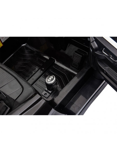 Masinuta electrica Chipolino Police black,ELKPOLN01B