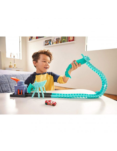 Pista de masini Hot Wheels by Mattel Toxic Scorpion attack cu