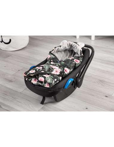 Paturica cu gluga pentru cos auto Sensillo VELVET Flori