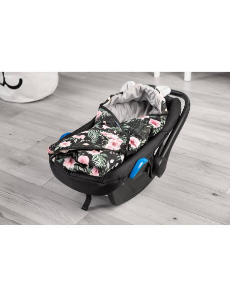 Paturica cu gluga pentru cos auto Sensillo VELVET Flori