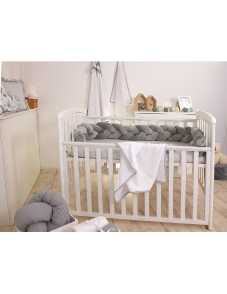 Protectie laterala patut bebe, Bumper impletit, Inchidere