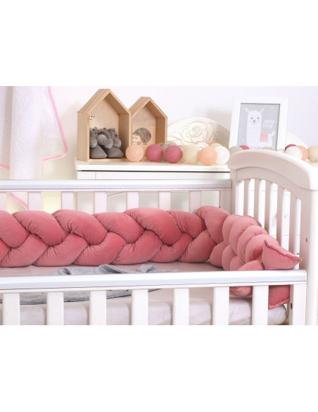 Protectie laterala patut bebe, Bumper impletit, Inchidere