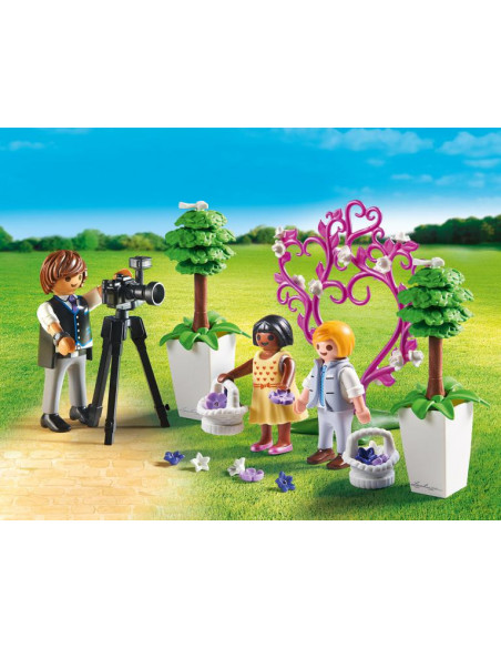 Copii Cu Flori Si Fotograf,9230