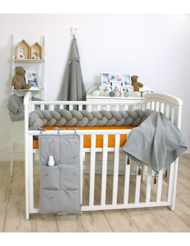 Protectie laterala patut bebe, Bumper impletit, Inchidere