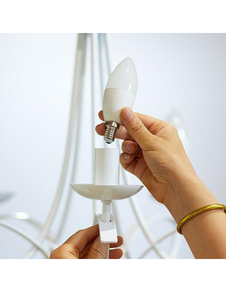 Bec LED inteligent WiZ Dimmable, Wi-Fi, C37, E14, 4.9W (40W)