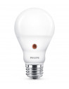 Bec LED cu senzor lumina Philips, E27, 6.5W (60W), 806 lm, A++