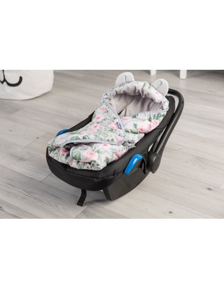 Paturica cu gluga pentru cos auto Sensillo VELVET Flori