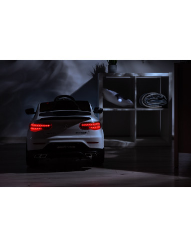 Masinuta electrica cu telecomanda MERCEDES AMG GLC 63S