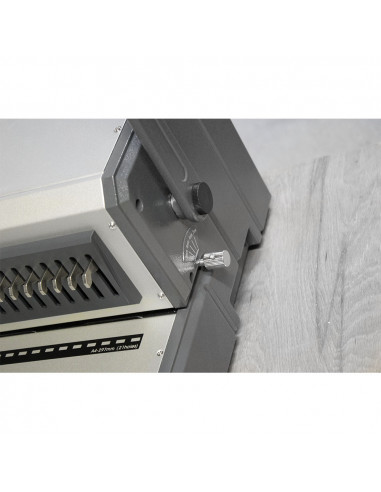 Aparat pentru indosariat cu inele din plastic UNITEC Aparat pentru indosariat cu inele din plastic UNITEC