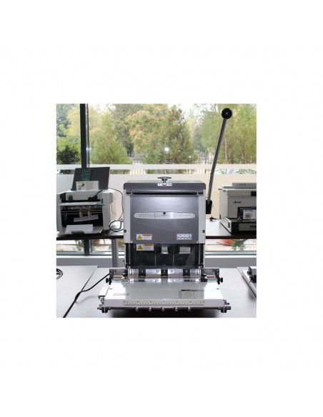 Echipament electric profesional de gaurit hartia cu 2 burghie Echipament electric profesional de gaurit hartia cu 2 burghie