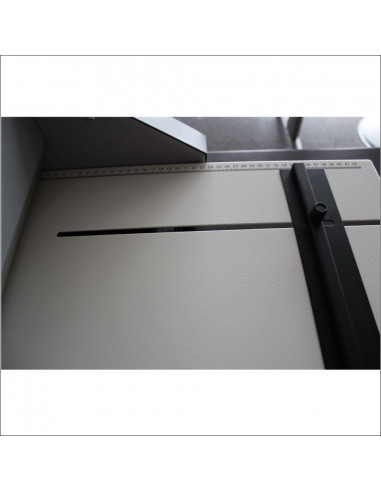 Echipament de biguit si microperforat cu actionare electrica