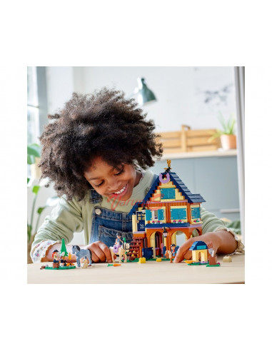 LEGO Friends Centrul de echitatie din padure,41683