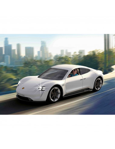 PORSCHE MISSION E,70765