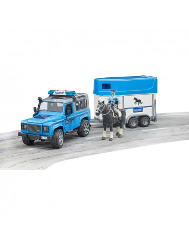 BRUDER - MASINA DE POLITIE LAND ROVER DEFENDER CU REMORCA