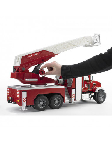 BRUDER - CAMION DE POMPIERI MACK GRANITE CU SCARA, POMPA DE APA