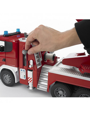 BRUDER - CAMION DE POMPIERI SCANIA R-SERIES CU SCARA, POMPA DE