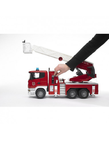 BRUDER - CAMION DE POMPIERI SCANIA R-SERIES CU SCARA, POMPA DE