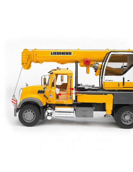 BRUDER - CAMION MACK GRANITE LIEBHERR CU MACARA,BR02818