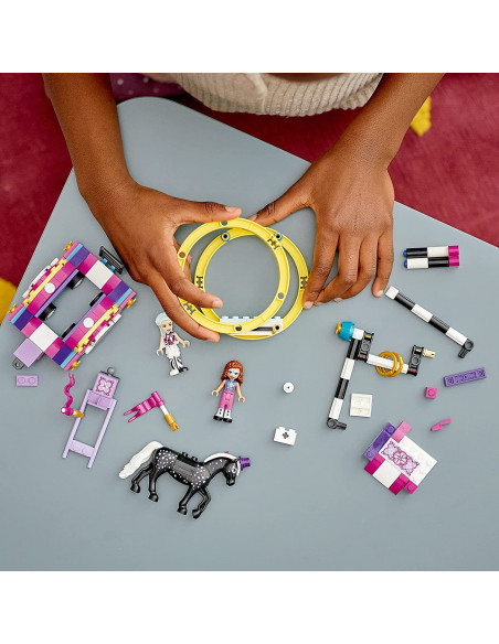 Lego Friends Acrobatii Magice,41686