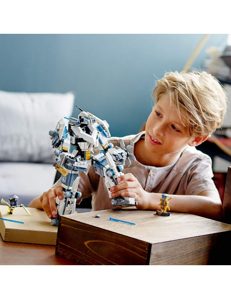 Lego Ninjago Legacy Lupta Cu Robotul De Titan Al Lui Zane
