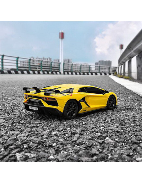 Masina Cu Telecomanda Lamborghini Aventador Svj Galben Cu Scara