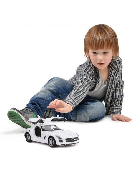 Masina Cu Telecomanda Mercedes-benz Sls Alb Scara 1 La