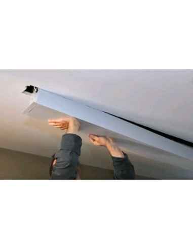 Ecran de proiectie electric, 265.7 x 149,4 cm, incastrabil in