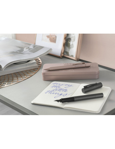 FC140947,Stilou grip 2011 Faber-Castell, Penita F, Gri antracit FC140947,Stilou grip 2011 Faber-Castell, Penita F, Gri antracit