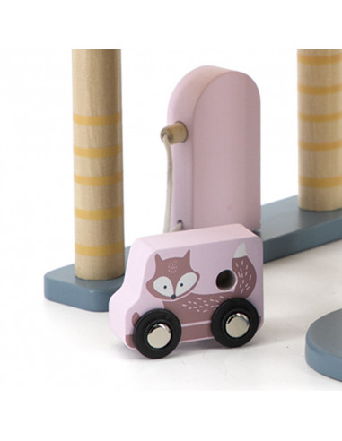 Statie de benzina cu parcare, lift si heliport, PolarB