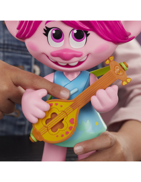 Trolls Figurina Muzicala Poppy Pop To Rock,E9411