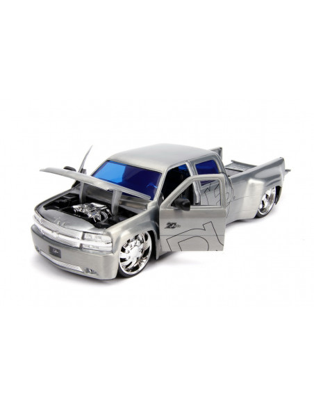 Macheta Metalica Chevy Silverado 1999 Scara 1 La 24,253745016