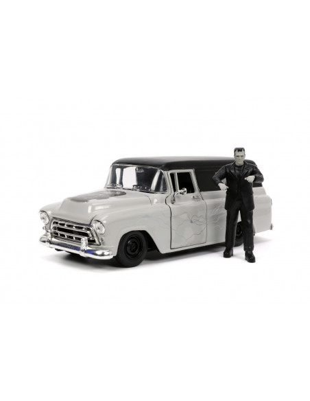 Set Masinuta 1957 Chevy Suburban Si Figurina