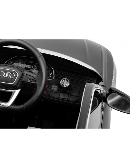 Masinuta electrica cu telecomanda Toyz AUDI Q8 RS