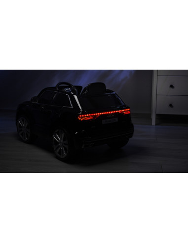 Masinuta electrica cu telecomanda Toyz AUDI Q8 RS